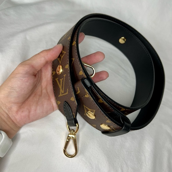 Louis Vuitton adjustable bandouliere strap. - Picture 6 of 12